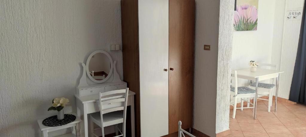Mali Delfin Apartment Sveti Juraj Ngoại thất bức ảnh