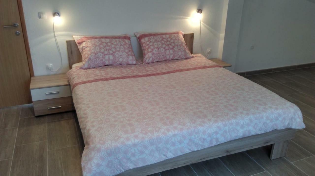 Mali Delfin Apartment Sveti Juraj Ngoại thất bức ảnh