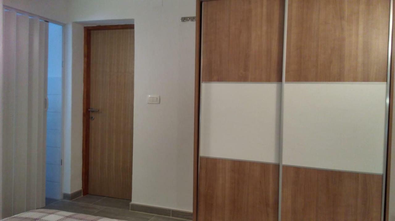 Mali Delfin Apartment Sveti Juraj Ngoại thất bức ảnh