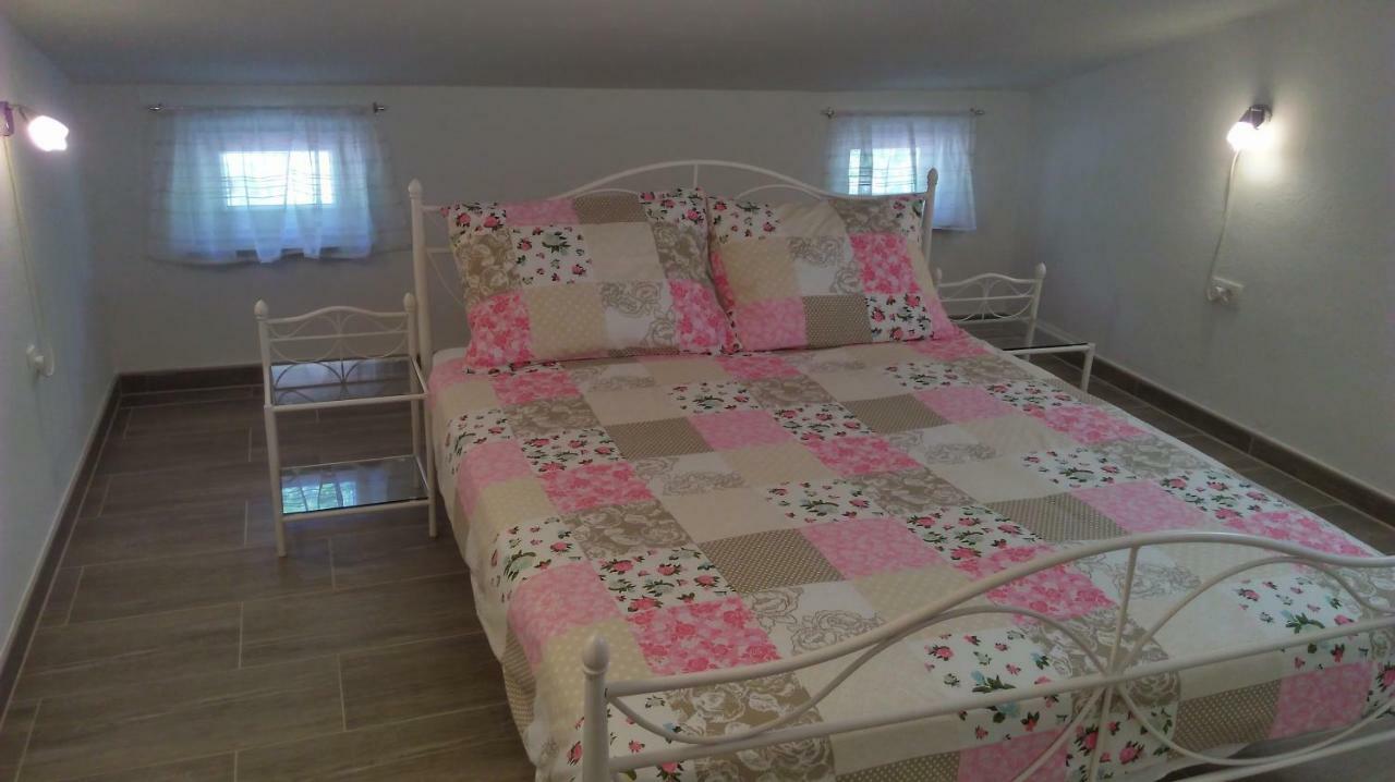 Mali Delfin Apartment Sveti Juraj Ngoại thất bức ảnh