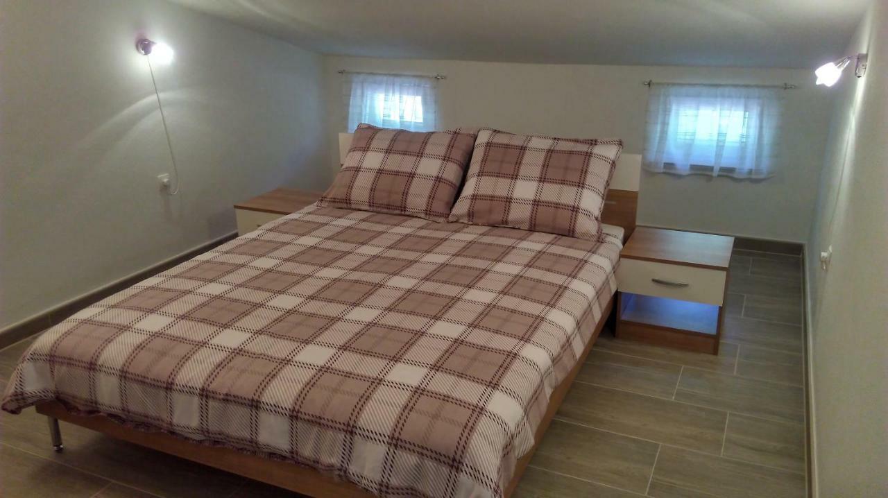 Mali Delfin Apartment Sveti Juraj Ngoại thất bức ảnh